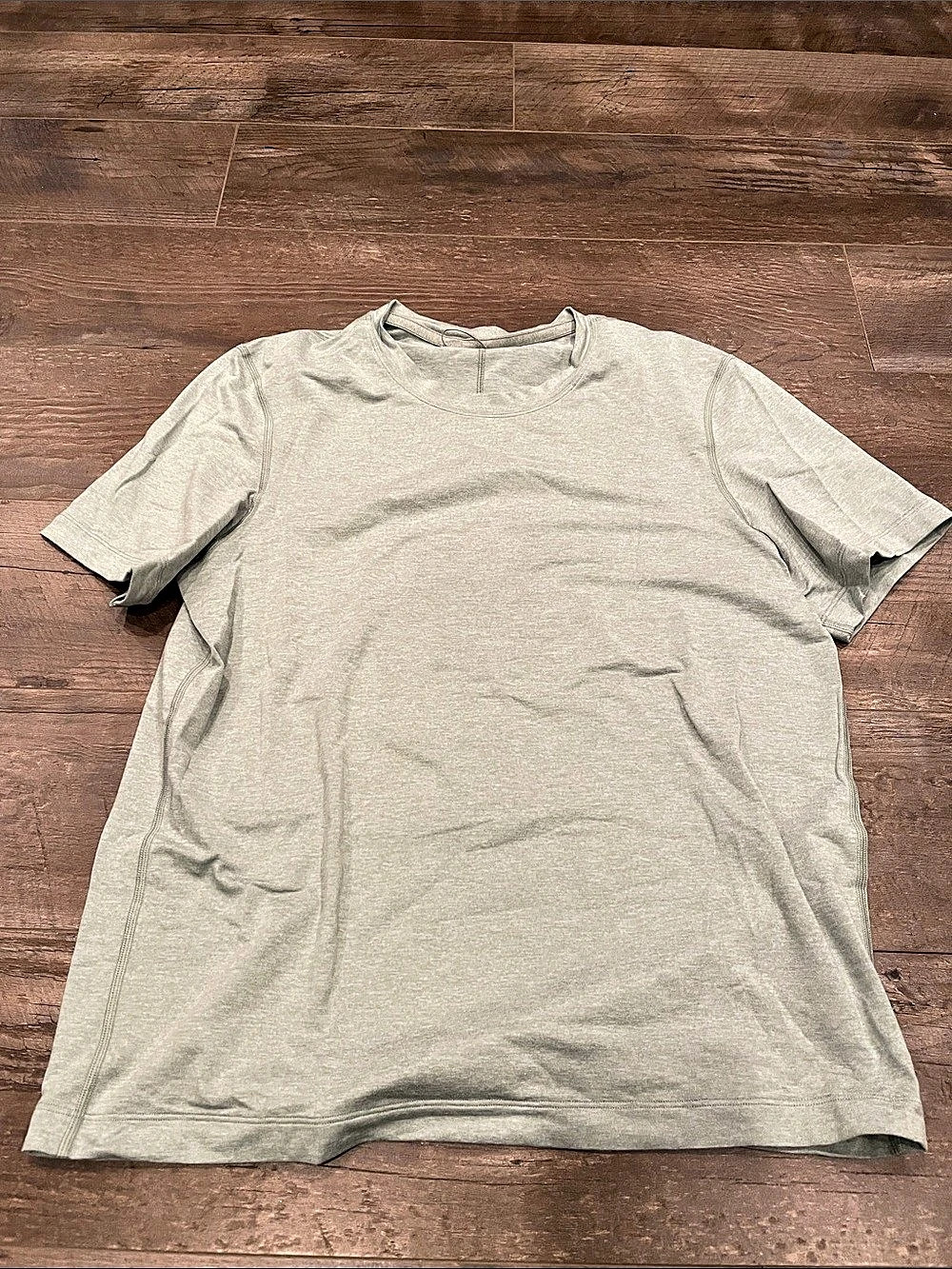 lululemon Short Sleeve Athletic Tee in Green